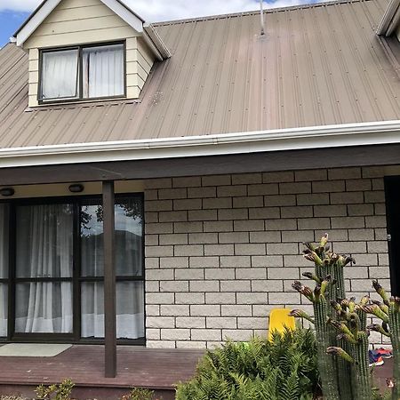 West Lake One Bedroom Accommodation Christchurch Exterior photo